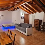 The View ,appartamento Fronte Apartament Blevio
