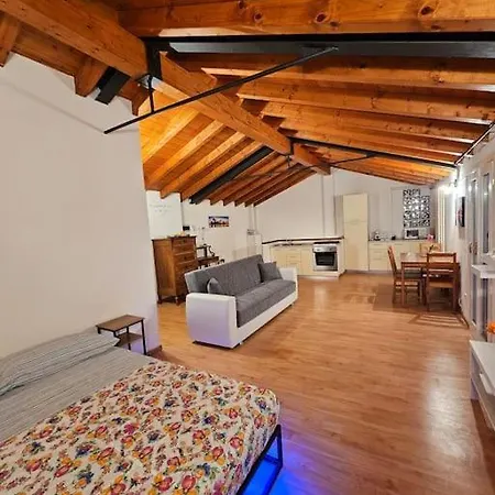 The View ,appartamento Fronte 公寓 *